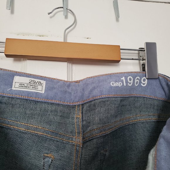GAP | Denim Mid -Rise Straight Leg Jeans - Picture 3 of 8